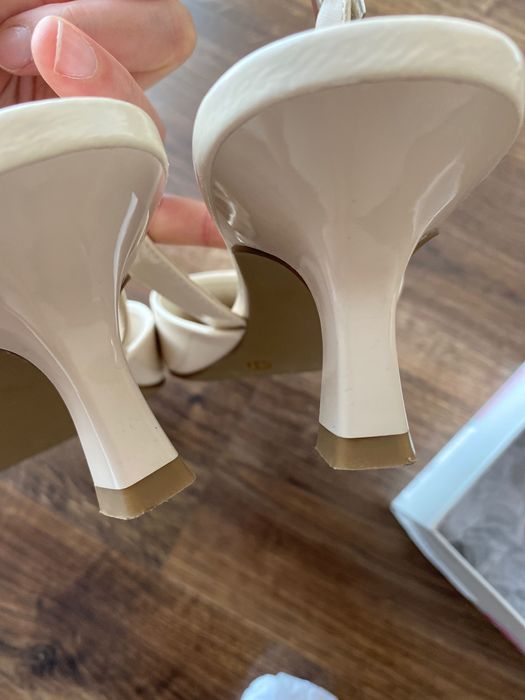 Buty na małym obcasiku eleganckie 41