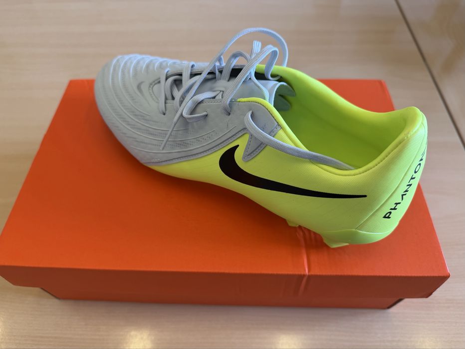 Buty korki Nike Phantom GX Academy rozm. 43
