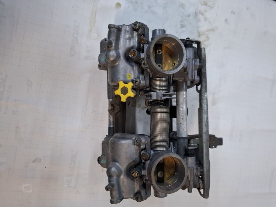 Gaznik Honda  cb 500 części do gazników