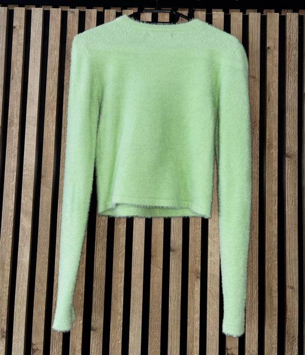 Zielony damski sweterek
