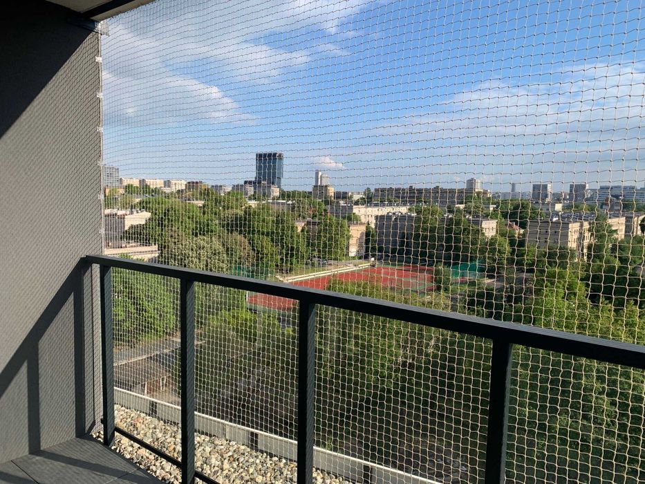 Montaż siatek na balkon przeciw ptakom, Siatka dla na kota  Sprzątanie