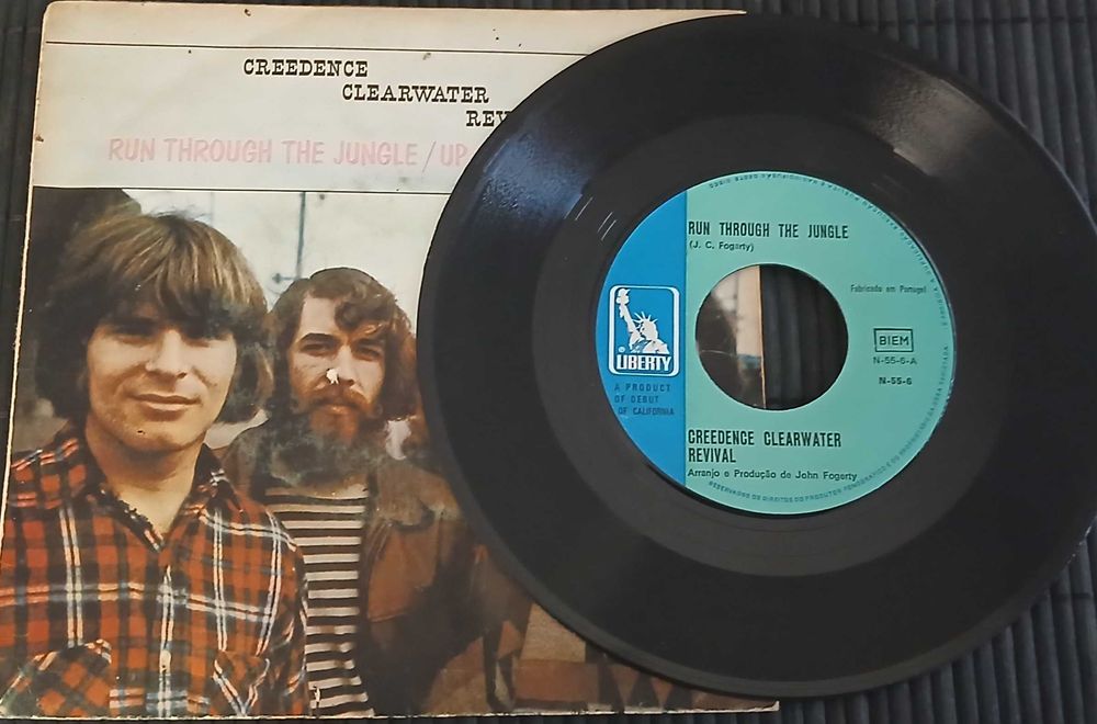 Creedence Clearwater Revival - Run Through The Jungle / Up Around The Bend (Vinil /7")