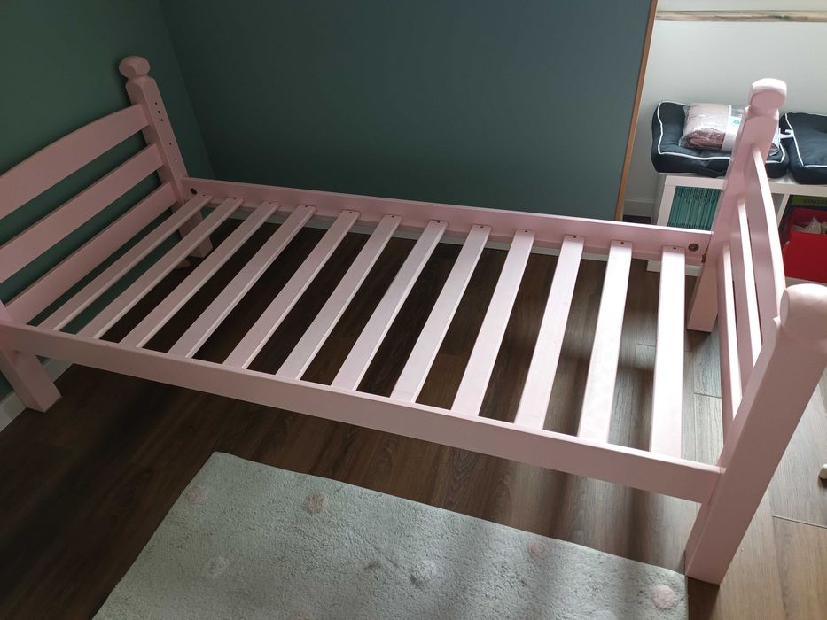 Cama de solteiro (90×200) madeira pintada