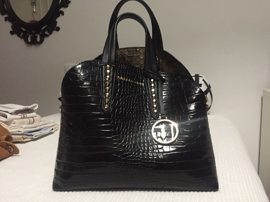 Mala Preta da Trussardi