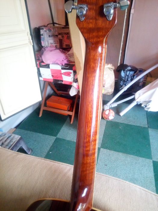 Guitarra Samick.