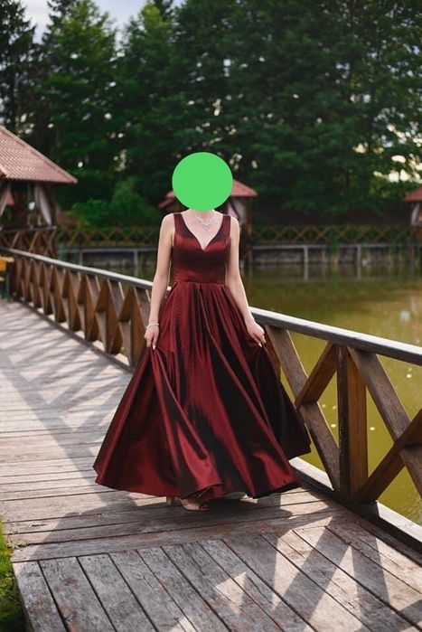 Вечірня, випускна сукня