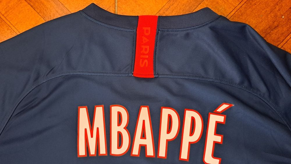 Camisola do Paris Saint-Germain FC da época 2019/2020 - Mbappé