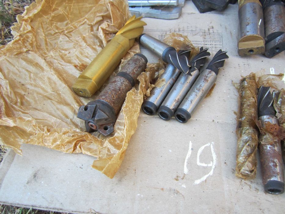 Фрезерная остнастка , фрезы  , росточные головки