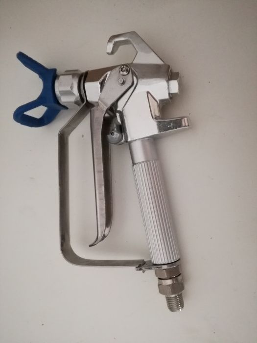 Pistolas de Pintura airless (Promoção bico incluído 150 euros)
