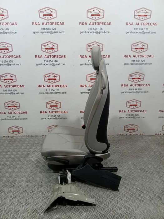 Conjunto de Bancos Mercedes SLK 171 Elétricos em Pele Original