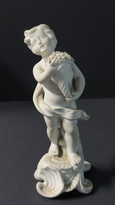 Escultura em biscoite da Fabrica da vista Alegre