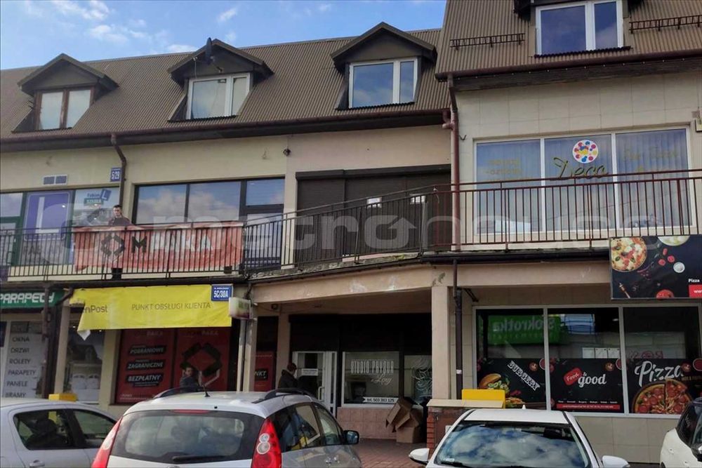 PAWILON HANDLOWO-MIESZKALNY W CENTRUM SOKOŁOWA – ŚWIETNA LOKALIZACJA
