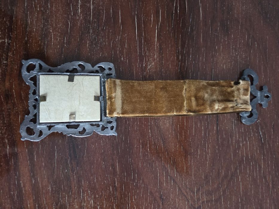 Molduras de suspensão