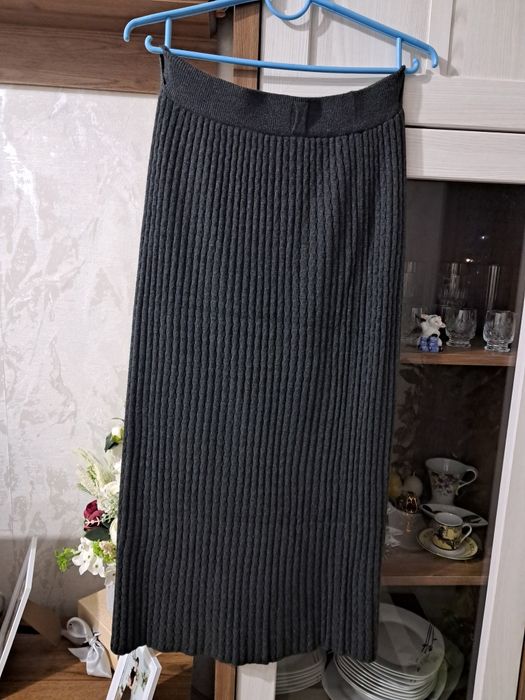 Зимова довга спідниця