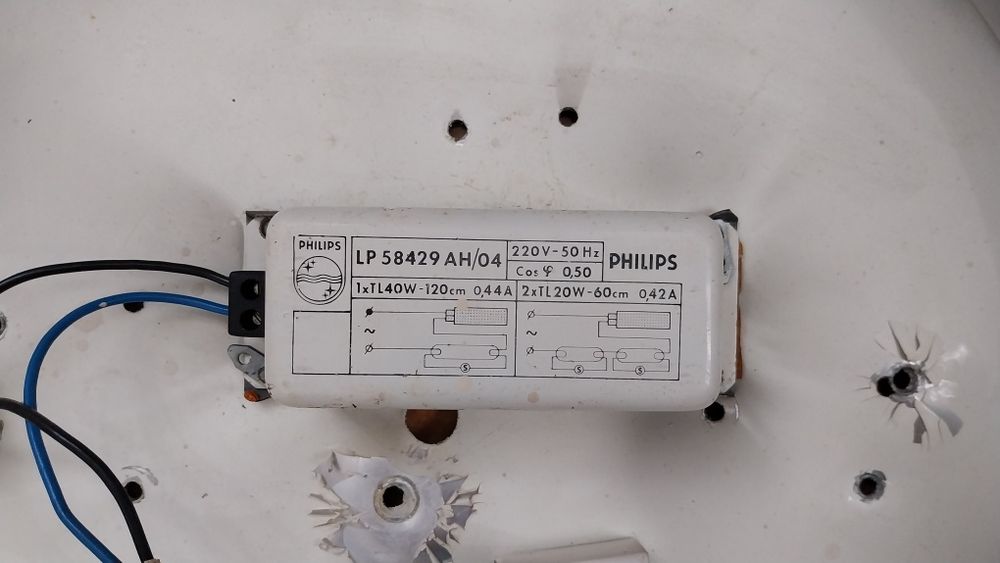 Candeeiro Philips para teto cozinha