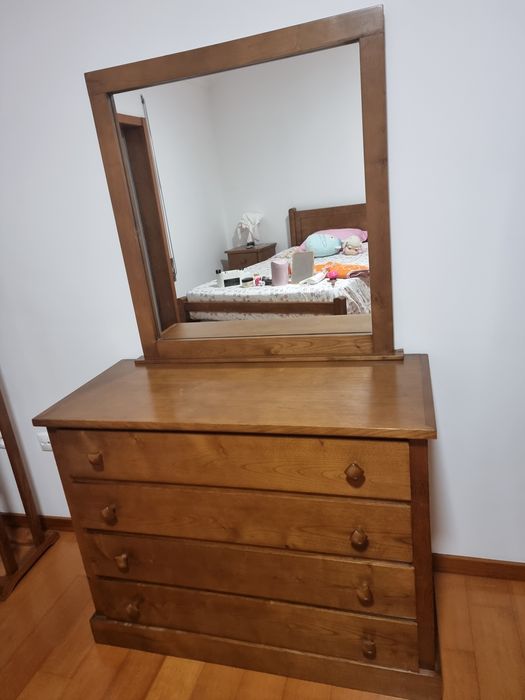 Mobília quarto de casal madeira maciça lisa