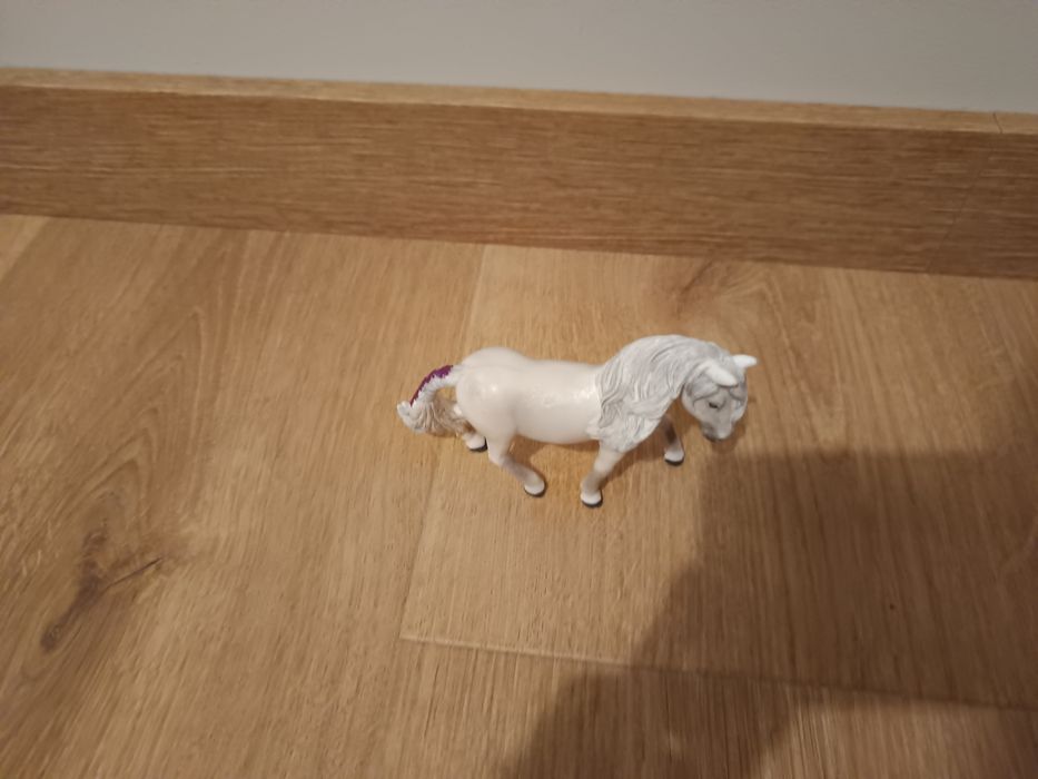 13942 Schleich klacz konia islandzkiego