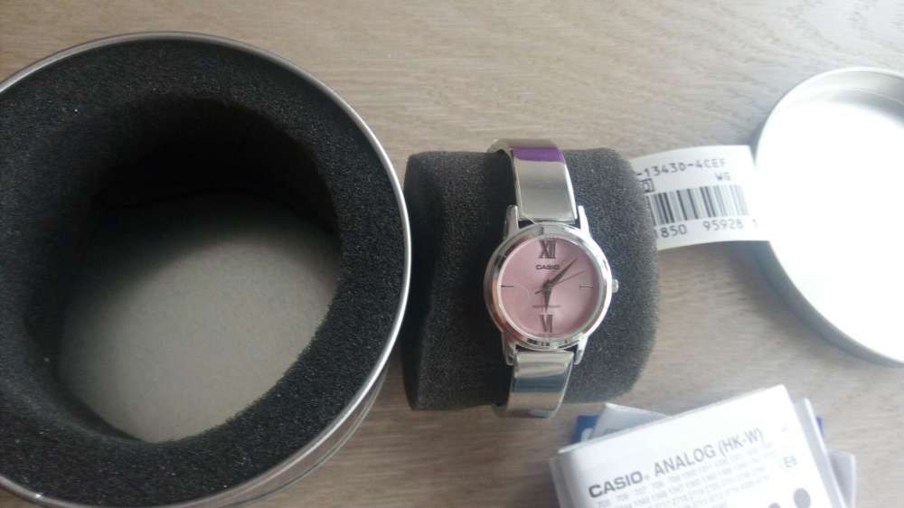 Sprzedam nowy nigdy nieużywany zegarek Casio