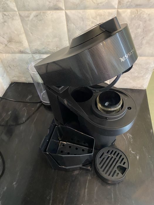 Капсульна кавоварка Nespresso Vertuo Pop Delonghi