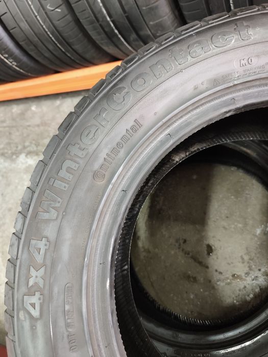 Par 255/55r18 Continental 4x4 WinterContact com 75% piso
