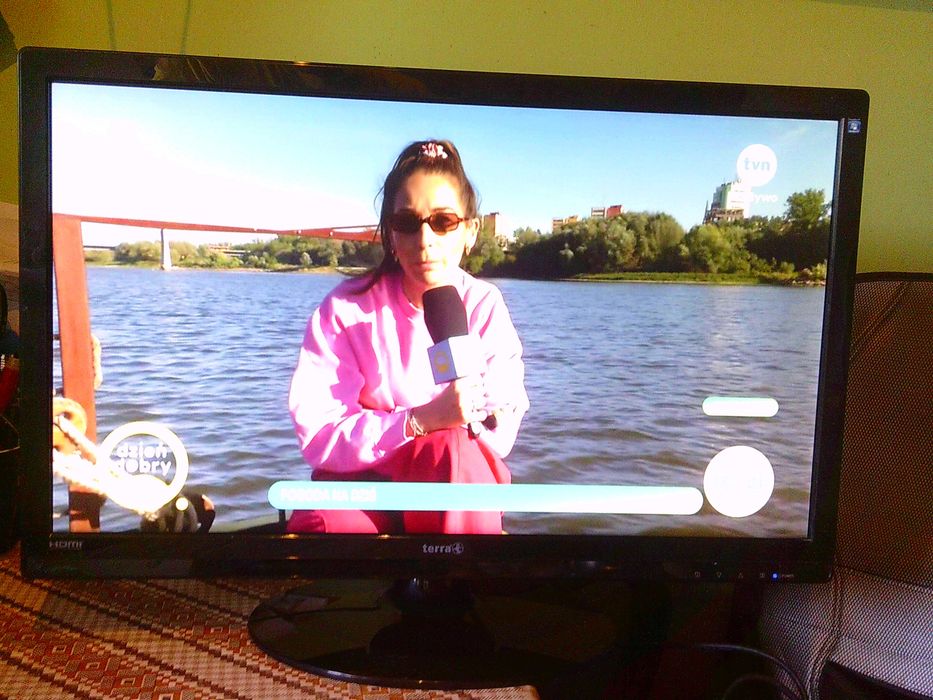 Monitor  27 cali Terra, Led, full HD, HDMI, D-SUB, DVI, AUDIO IN, AUDIO ON, wbudowane głośniki, + kable.
