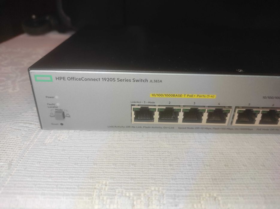 Switch HPE OfficeConnect 1920s Gigabit 8G 4 portas PoE+ JL383A