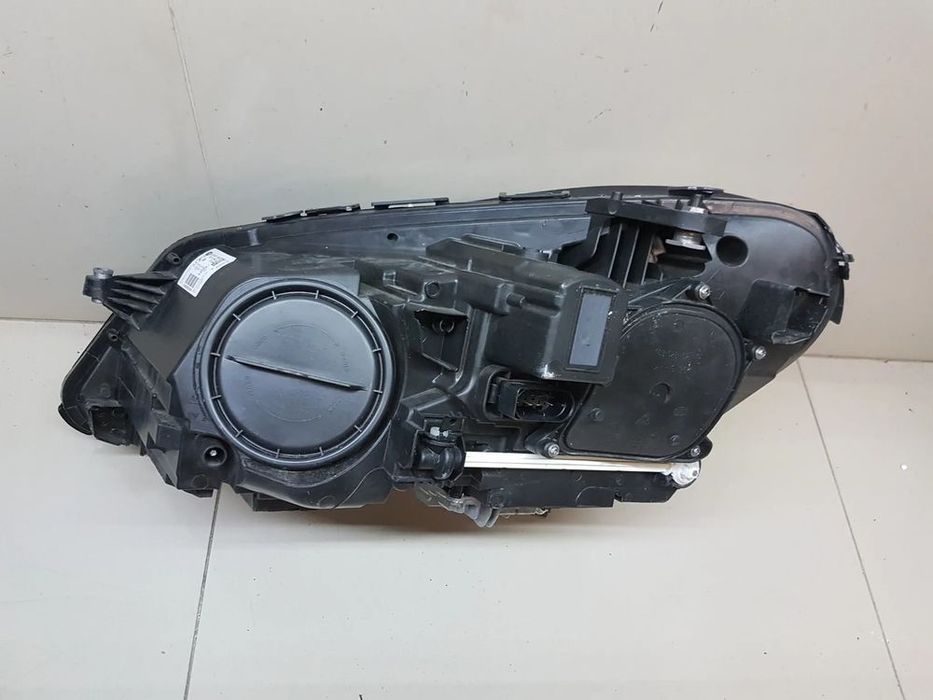 mercedes w212 lift prawa lampa półled