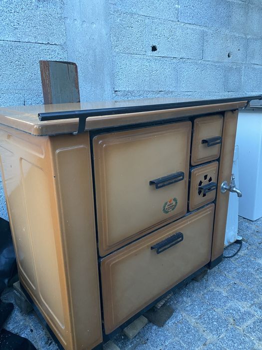 Fogao de lenha usado