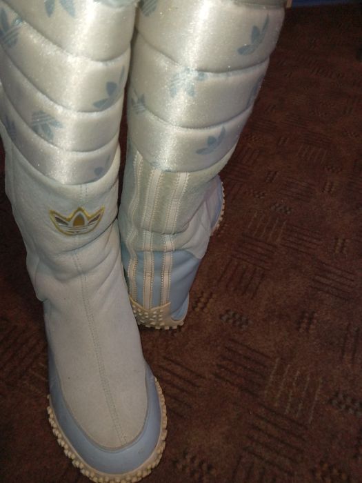 Черевики жіночі адидас