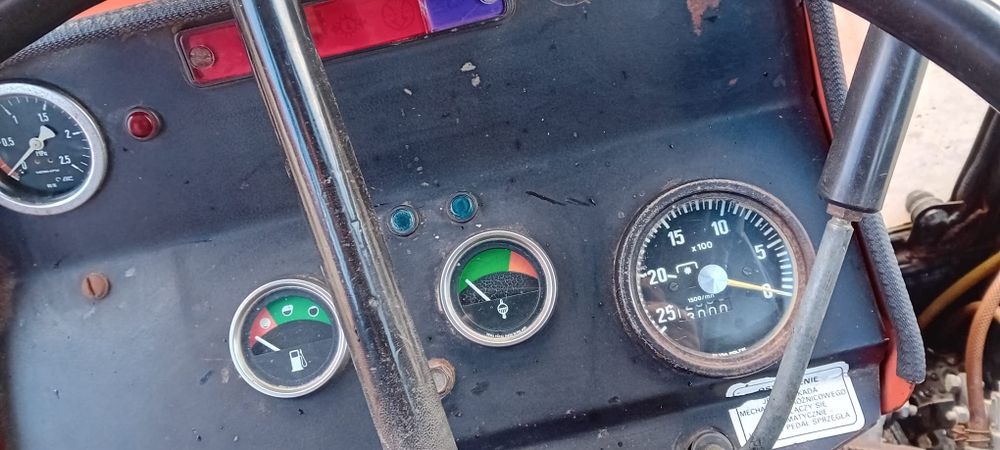 Massey Ferguson 255