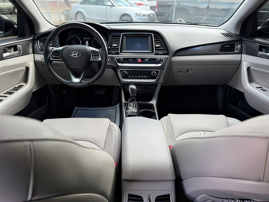 Hyundai Sonata      2018