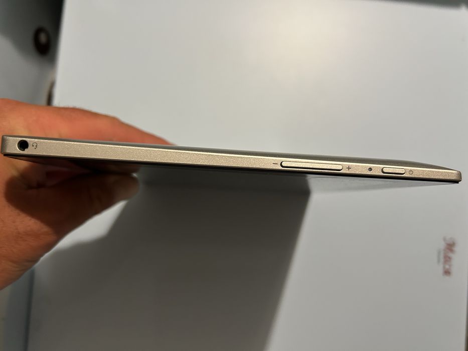 Продам планшет Lenovo