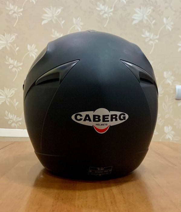 Шолом, шлем, CABERG V2 407 matte black.