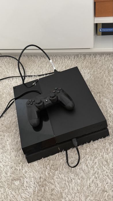 Playstation 4 com manete