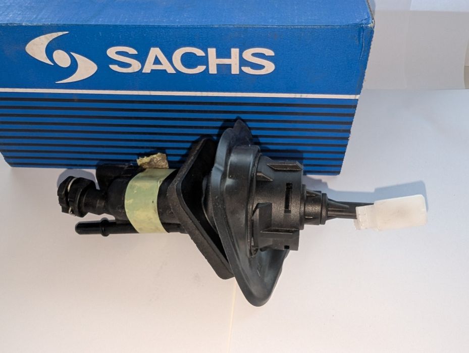 Головний циліндр зчеплення від Ford c-max 2013