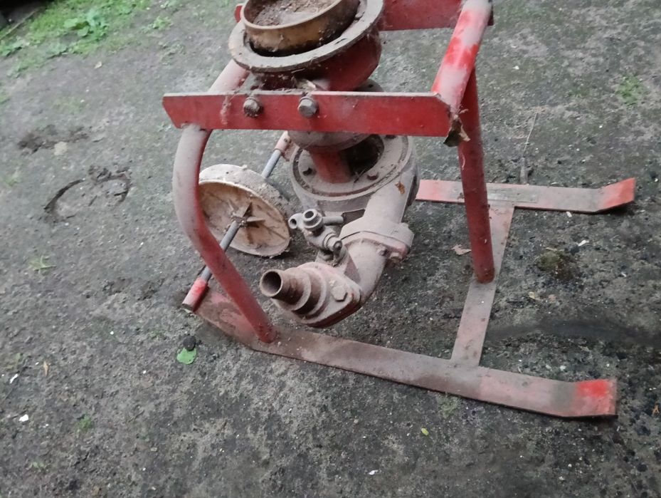 Traktorek Robi 151 z osprzętem