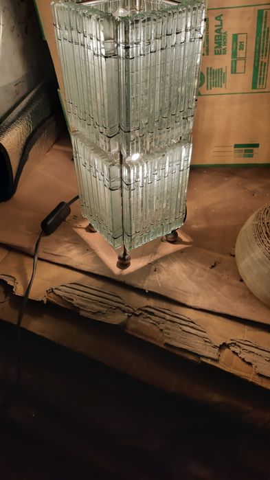 Two fully functional table lamps424831291219005444