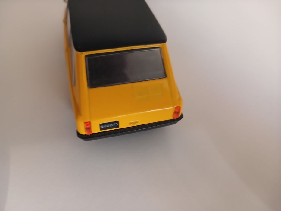 Колекційна машинка ВНІІТЕ-ПТ випуск 87 Автолегенди СРСР