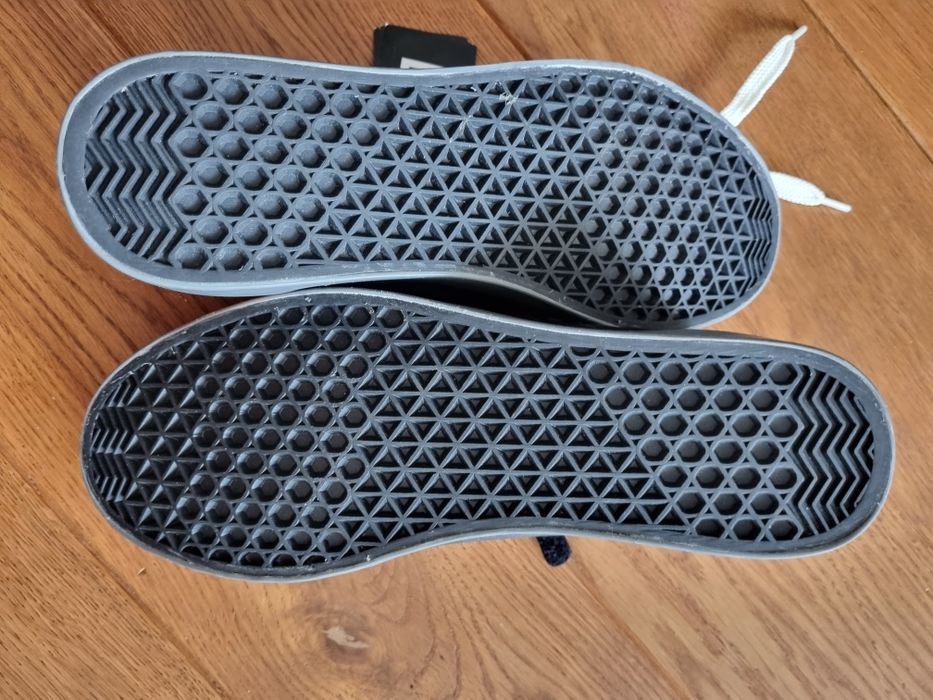 Nowe buty skórzane D.A.T.E roz.38