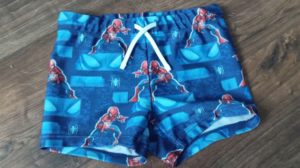 Kąpielówki dla chłopca 110/116 Spiderman hm h&m spodenki kapielowe