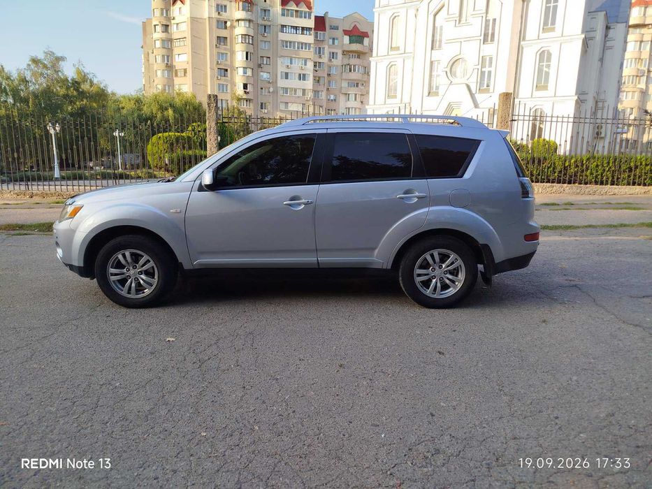 Mitsubishi Outlander 2008 Автомат
