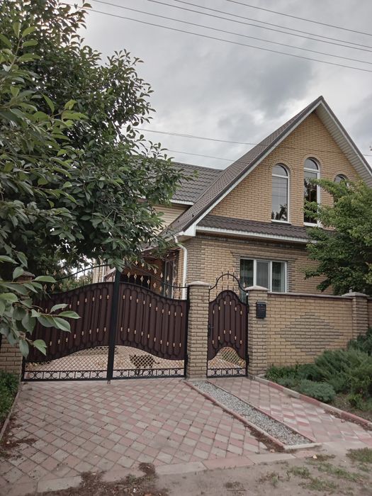 Продам хороший дом новой постройки.
