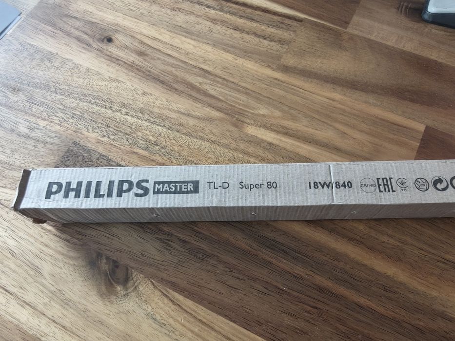 Philips TL-D Super 80 18W/840.  25 sztuk
