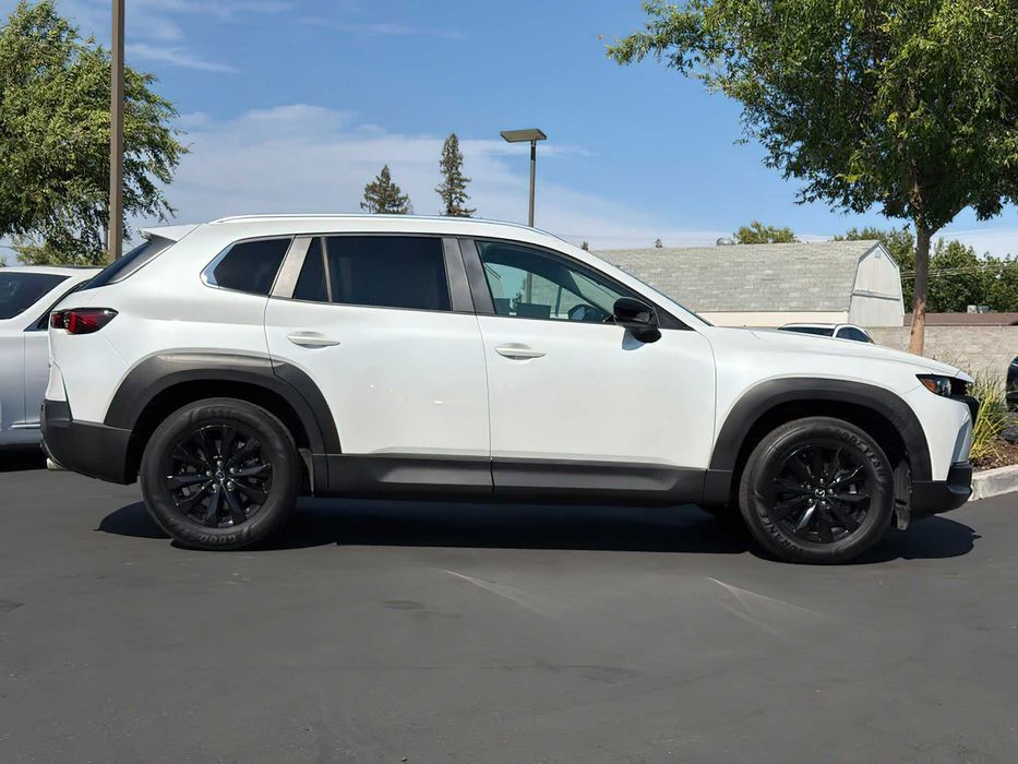 Mazda Cx-50      2024