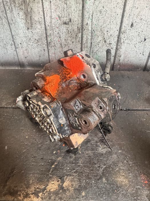 ТНВД Паливний насос високого тиску Volvo XC90 2.4 0445010043 s60