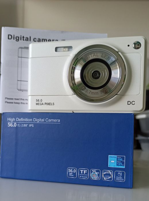 Цифрова фотокамера. Higt Definition Digital Camera.