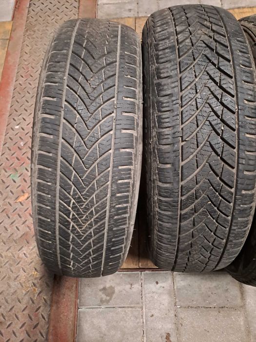 Opony całoroczne  Tanio.