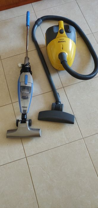 Conjunto 2 aspiradores.