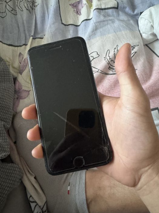 Продам Iphone 8 plus