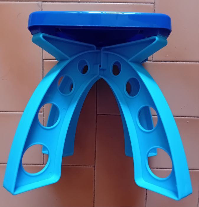 Banco pequeno criança